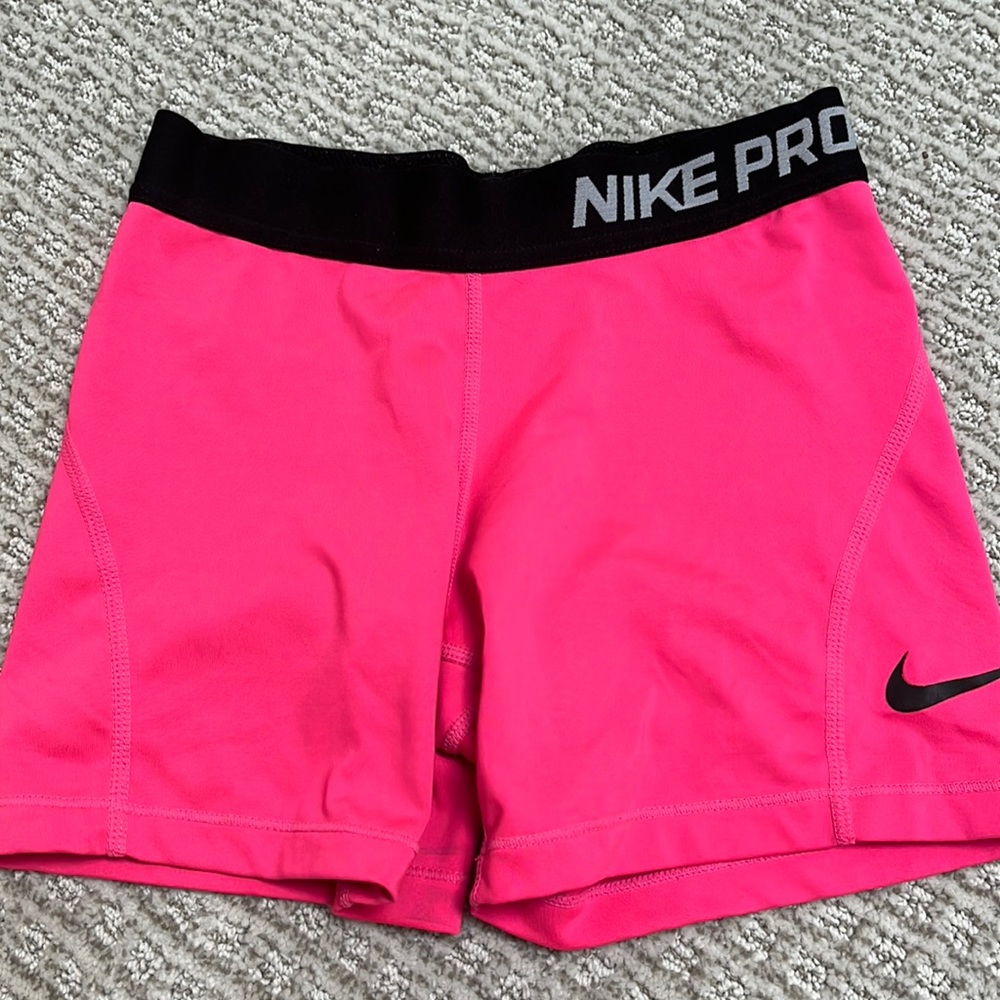 Pink Nike Pros